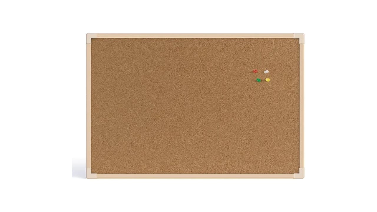 Melhor Quadro de Aviso: 12 Opções com Cortiça, MDF e Alumínio para Organização